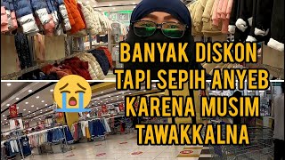 Tempat berbelanjaan di ll jeddah sepih anyeb karena lgi & musim tawakkalna!!...