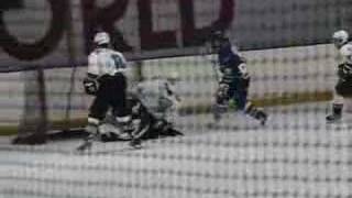 Kirk Raven Breakaway Goal! Ice Dogs @ BTs, 27 May 2007