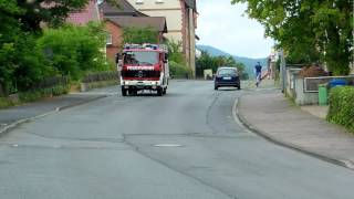 Feuerwehr Bebra LF 16 auf Einsatzfahrt