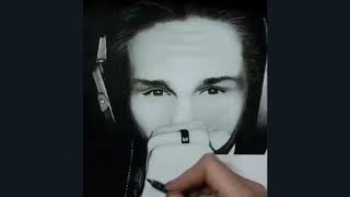 Портрет углем how to draw with charcoal