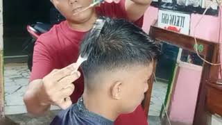 cukur rambut modelnya gak tau