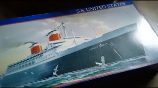 SS United States 1:400 scale by Glencoe models (Unboxing)