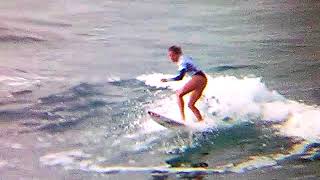 Pauline Ado (white) , 8/4/18 WOMENS ROUND 3 (Sat morn)  @ US OPEN SURF HB