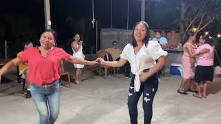 Bailando por un sueño 🤣 esto estuvo bueno nietas contra abuela 👵