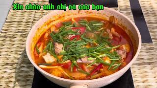 Vietnam Mama Cooking / sườn heo hầm kim chi đậu phụ , sẽ không làm cả nhà thất vọng , vì nó quá ngon