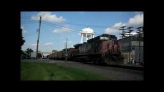 HD: A Cool Union Pacific 2 Way Meet at the Rochelle Railroad Park in Rochelle IL.