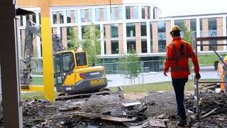 Vox | Hoe het Spinozagebouw vakkundig tegen de vlakte gaat