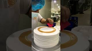 Decorating cake #shortsyoutube #decoratingcake #cakedesign #cake #short