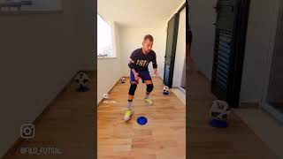 Training for goalkeeper at home #futsal #goalkeeper #trainingday