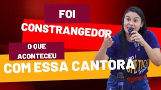 Rayanne Vanessa passa por uma situação constrangedora durante culto!