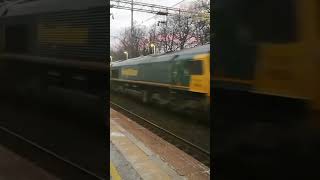 **MEGA**10x Loco Convoy at Cheadle Hulme.