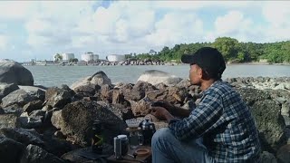 outdoor coffee || membuat kopi menggunakan alat manual v60 ditepi pantai