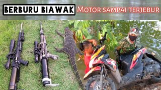 Berburu biawak motor sampe terjebur ke tambak