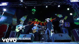 La Ley De Michoacan - Loquera Peligrosa (En vivo) (Official Music Video)