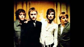 Kasabian - Club foot (Lyrics)