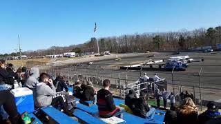 Sportsman feature closing laps at Wall Stadium