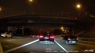 MIO mivue 955 dashcam close call