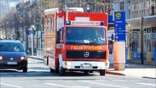 Feuerwehr Kassel auf Einsatzfahrt zu einer Großübung (viel Pressluft)