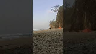 keindahan pantai goa langir cemp