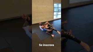 Variação de finalização partindo das coisas. @squidviciousbjj