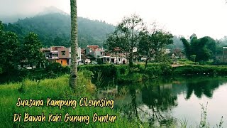 # Suasana Pesawahan Kampung Cileungsing Di Bawah Kaki Gunung Guntur