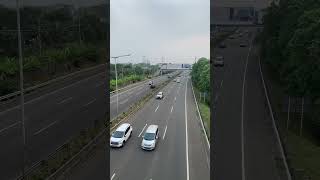 VIEW DARI ATAS JEMBATAN STASIUN PONDOK RANJI YANG BARU