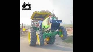 John Deere 5039D 4×4 with trolley