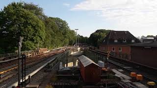 Einfahrt der DT3N 808+803+835 in Volksdorf