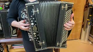 Sound sample of custom made Ukranian bayan (Mischenko, Harkiv).