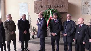 Commemorazione della Liberazione davanti alla tomba di De Gasperi