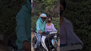 Love song 😍 romantic Couple's bike ride whatsapp status||#short#love #status#bike#viral #ytshorts