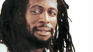 Gregory Isaacs - Dim Your lights (Come on little Girl Riddim)