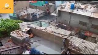 Karachi Old Golimaar Mein Barish Ke Bad Galiyan Seelabi Manzaar Paish karte hue dekhii