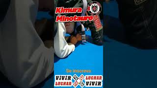 Kimura defendendo a posição de quatro apoio. @alidinarjiujitsu