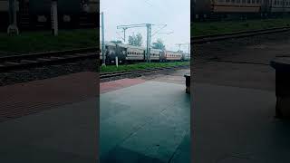 Kanchanjanga Express #locomotive #crossing #shots #video