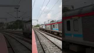 Tamil Nadu sf express #shorts #railway #train #viral #aakibshaikh