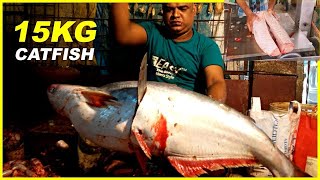 Amazing Big Fish Cutting With Great Efficiency | Big Pangas Fish Cutting In India Fish Market | Fish