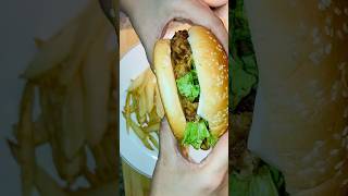 ZINGER BURGER 🍔🍟❤️#shorts #ytshorts #shortsviral #cooking #food