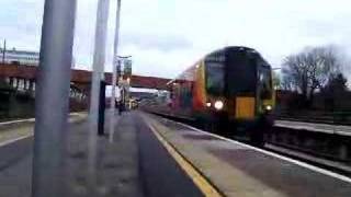 450027 departs Twickenham