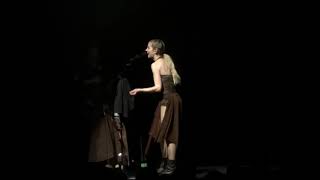 Lindsey Stirling Artemis tour - speech - live 12/10/2019 - Koninklijk Circus Belgium