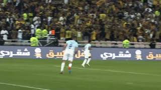 بعد هدف حمدالله جمهور الاتحاد يردد اتي فالهواء سابو ليه !! 🤩🔥🔥 #الاتحاد_ابها