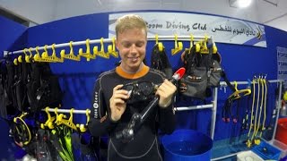 Cage snorkelling in Dubai Aquarium