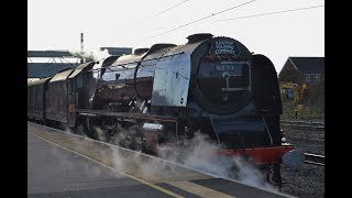 6233 Duchess of Sutherland at Peterborough and Arlesey | The Lindum Fayre 08/12/18