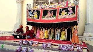 Jingle Bells tune by Rajasthani Folk music artists at Jaipur City Palace