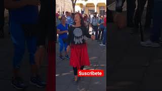 Ella es Edith la bailarina mas alegre del parque libertad 🇸🇻.