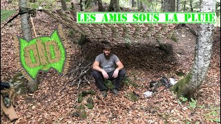 Bivouac Bushcraft Les Amis Sous La Pluie