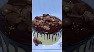 Chocolate overload cake 🍫 #cake #cakeart #shorts #shortsviral #ytshorts #youtubeshorts #viralvideo