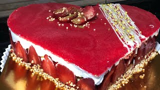 كاطو فريزيي قلب بكريم موسلين و#كلاصاج #ميروار اللامع رااائع# gateau  fraisier à la crème diplomate