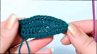 Crochet leaf design