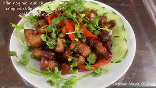 VietNam Mama Cooking - thịt ba chỉ chiên nước mắn-Fried pork belly with water